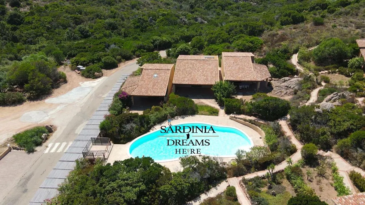 Hébergement de vacances Villetta Flora Con Piscina Costa Paradiso