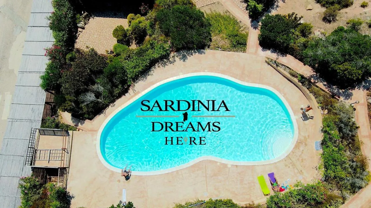 Hébergement de vacances Villetta Flora Con Piscina Costa Paradiso Italie